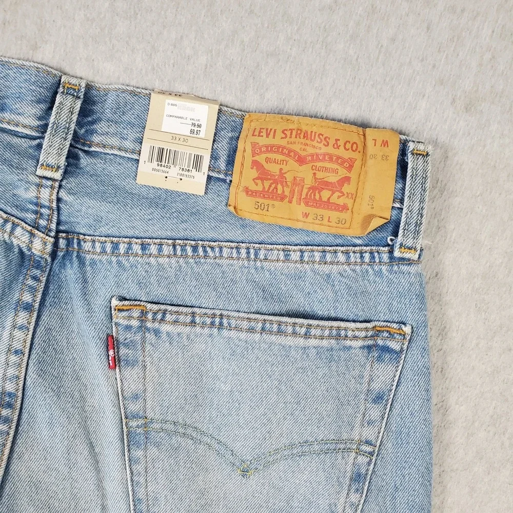 Levis 501 Original Fit Mens Jeans Light Wash Straight Leg Denim 33x30 NEW